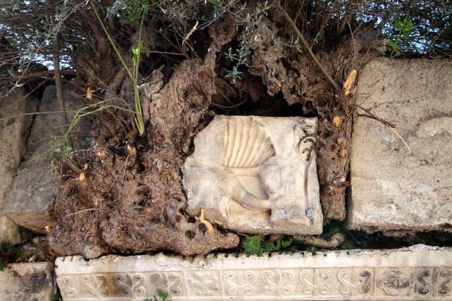 Antalya'da kayıp 9 fetih kitabesinden ikisi bulundu